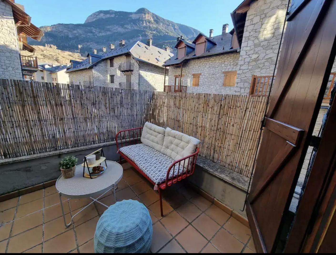 Check-In Casas El Rincon Leilighet Benasque Eksteriør bilde